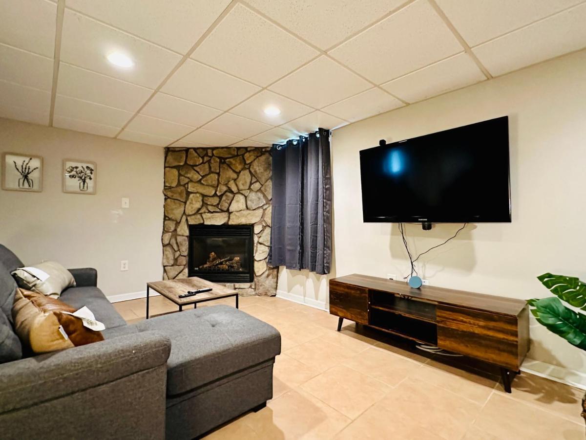 Campu'S Basement Studio W/ Private Entrance Черри-Хилл Экстерьер фото